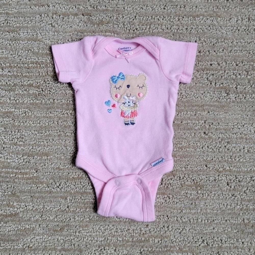 Gerber Teddy Bear and Rabbit Embroidered Short Sleeve Onesie Size Preemie